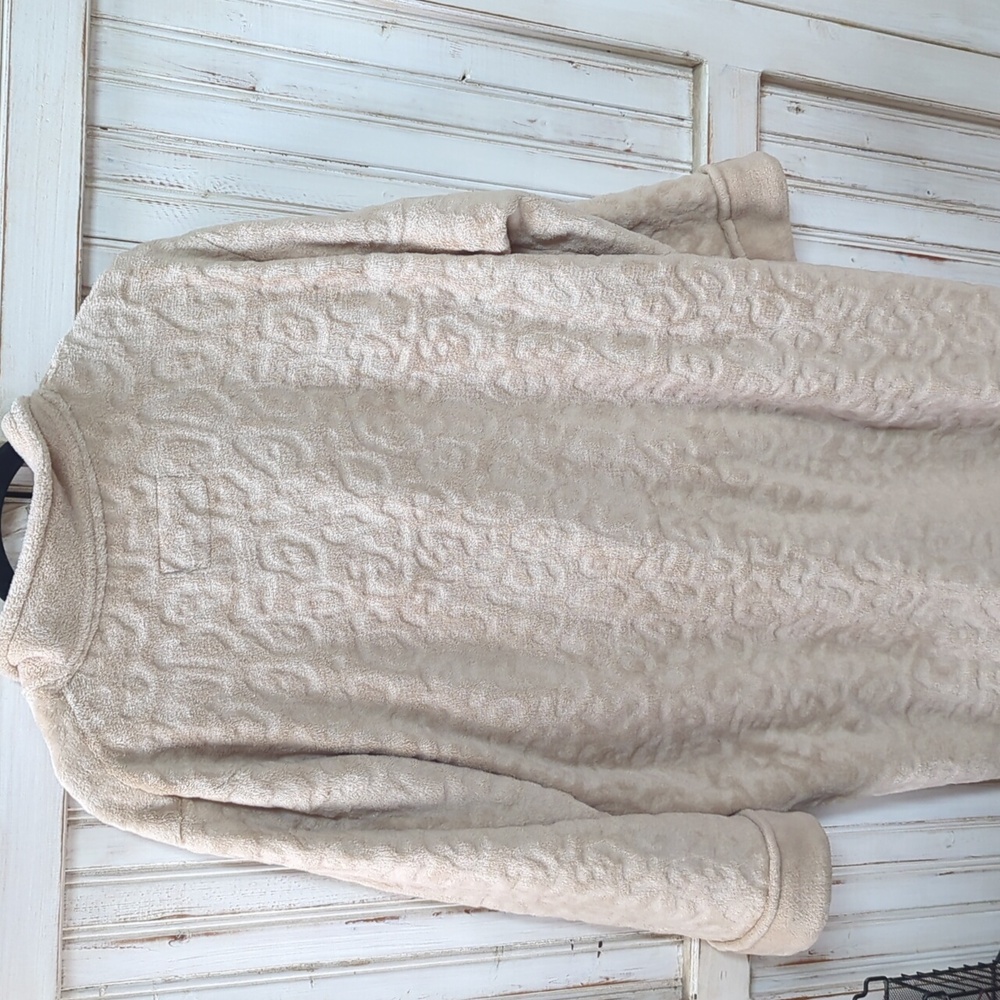 Plush Tan Zip Up Long Robe. Carole Hochman 2X - Picture 2 of 6